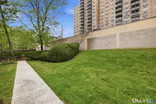 1 Valley Rd, Stamford, CT 06902 - Photo 24
