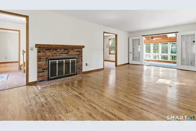 20 Brookwood Drive, Newtown, CT 06470 - Photo 6
