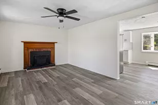 22 Dorothy St, Enfield, CT 06082 - Photo 8