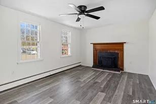 22 Dorothy St, Enfield, CT 06082 - Photo 6