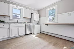 182 Trumbull Ave, Bridgeport, CT 06606 - Photo 8