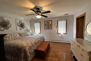 36 Marks Ct, Branford, CT 06405 - Photo 6