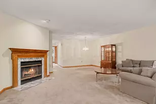 21 L Hermitage Dr, Shelton, CT 06484 - Photo 4