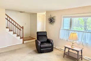 102 Diane Dr, Manchester, CT 06040 - Photo 2