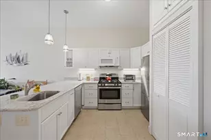 38 Hope St, East Lyme, CT 06357 - Photo 10