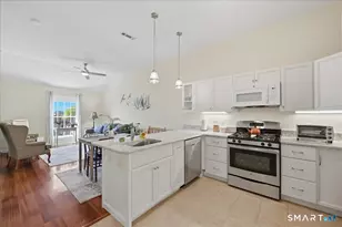 38 Hope St, East Lyme, CT 06357 - Photo 8