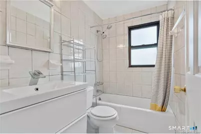 112 Colonial Road, Stamford, CT 06906 - Photo 24