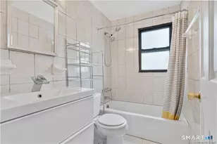 112 Colonial Rd, Stamford, CT 06906 - Photo 24