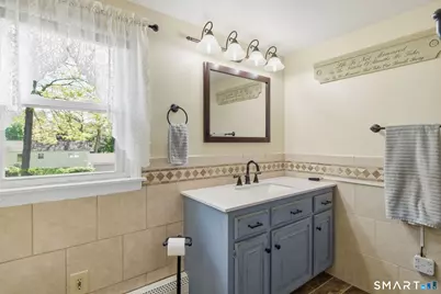 9 Overhill Road, Enfield, CT 06082 - Photo 22