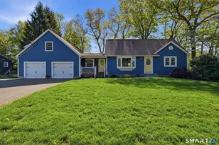 9 Overhill Rd, Enfield, CT 06082 - Photo 1