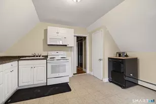 670 Hanover Rd, Meriden, CT 06451 - Photo 32