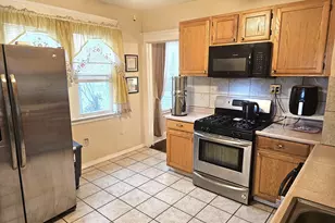 7 Downing St, New Haven, CT 06513 - Photo 6
