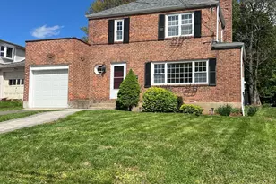 110 Ballard Dr, West Hartford, CT 06119 - Photo 2