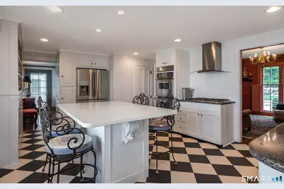 20 Grove Avenue, Groton, CT 06355 - Photo 12