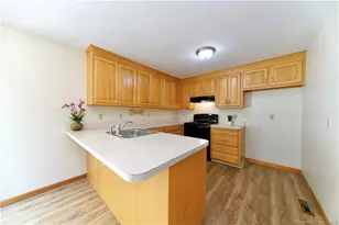 107 Ivy Ln, South Windsor, CT 06074 - Photo 8