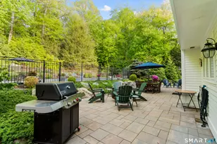 38 Brodwood Dr, Stamford, CT 06902 - Photo 36