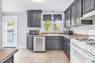 29 Montgomery St, Shelton, CT 06484 - Photo 12