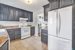 29 Montgomery St, Shelton, CT 06484 - Photo 10