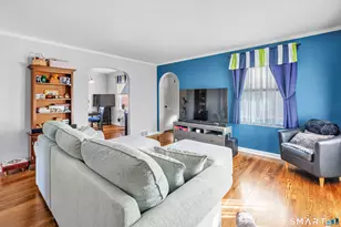 29 Montgomery St, Shelton, CT 06484 - Photo 4