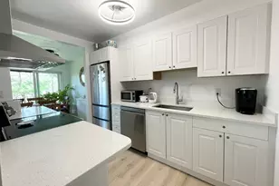 177 Kennedy Dr, Bridgeport, CT 06606 - Photo 4