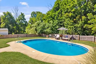 165 Brown St, Middletown, CT 06457 - Photo 4