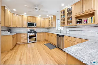 293 Bouton Street West, Stamford, CT 06907 - Photo 12