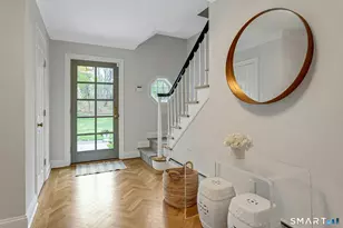 31 Stephanie Ln, Darien, CT 06820 - Photo 4