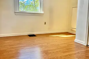 10 Monroe St, North Haven, CT 06473 - Photo 16
