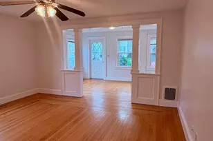 21 Monroe St, Branford, CT 06405 - Photo 4