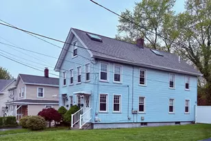 21 Monroe St, Branford, CT 06405 - Photo 2