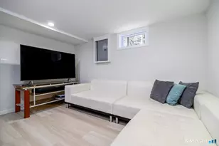 69 Webb Ave, Stamford, CT 06902 - Photo 28