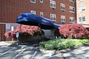 27 Northill St, Stamford, CT 06907 - Photo 2
