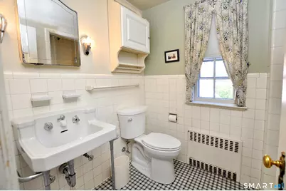 102 Ridgewood Road, West Hartford, CT 06107 - Photo 22