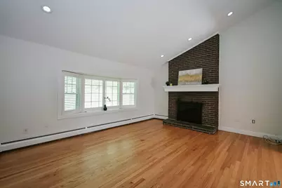 12 Crane Place, Simsbury, CT 06070 - Photo 8
