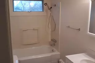 9 Church St, Manchester, CT 06040 - Photo 4