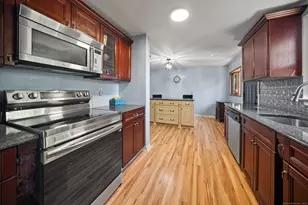 236 Ridgewood Rd, West Hartford, CT 06107 - Photo 6