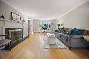 236 Ridgewood Rd, West Hartford, CT 06107 - Photo 10