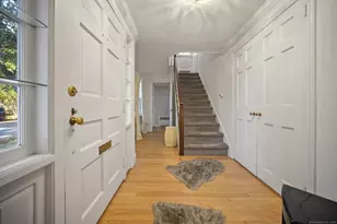 236 Ridgewood Rd, West Hartford, CT 06107 - Photo 2