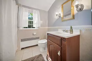 236 Ridgewood Rd, West Hartford, CT 06107 - Photo 18