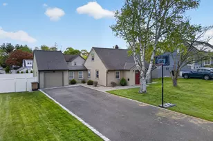 138 Houston Terrace, Stamford, CT 06902 - Photo 4