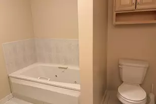 121 Staffordshire Common Dr, Wallingford, CT 06492 - Photo 20
