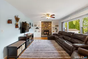 152 Surrey Dr, Wethersfield, CT 06109 - Photo 14