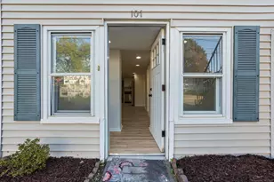 107 Dewey St, Stratford, CT 06615 - Photo 4