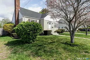 520 Goldenrod Ave, Bridgeport, CT 06606 - Photo 2