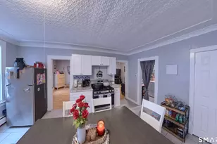 126 Willow St, Meriden, CT 06450 - Photo 8