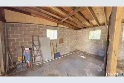 126 Willow Street, Meriden, CT 06450 - Photo 32