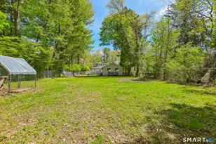 1572 Whitney Ave, Hamden, CT 06517 - Photo 22