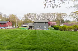 27 Wooding Rd, Wallingford, CT 06492 - Photo 8