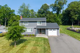 27 Wooding Rd, Wallingford, CT 06492 - Photo 2