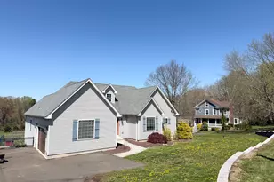 103 Pond Hill Rd, North Haven, CT 06473 - Photo 2